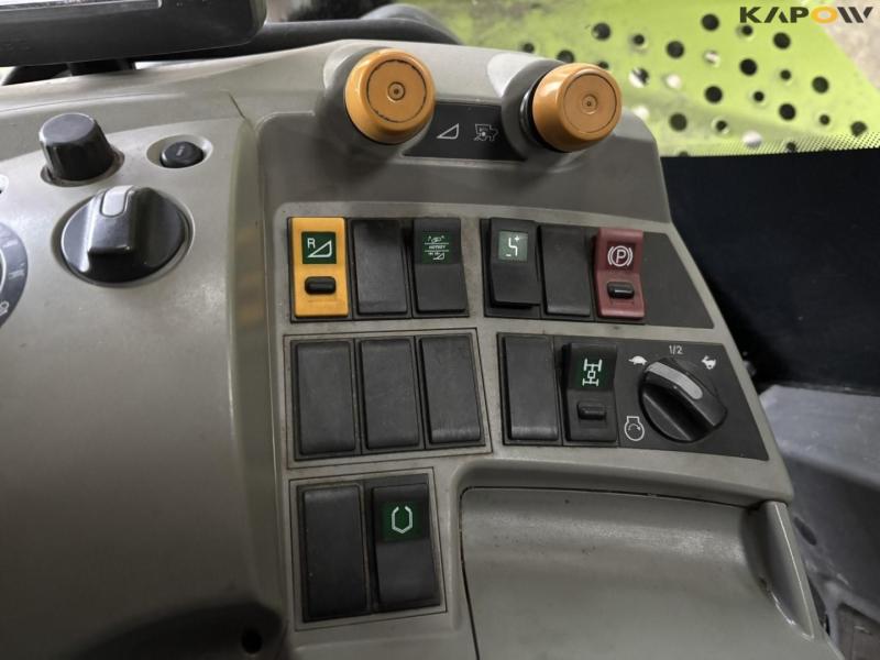 Claas 670 mejetærsker med V900 30fod skærebord 99