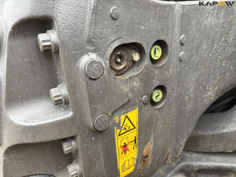 Claas Axion 850 CMATIC 4 WD traktor 12