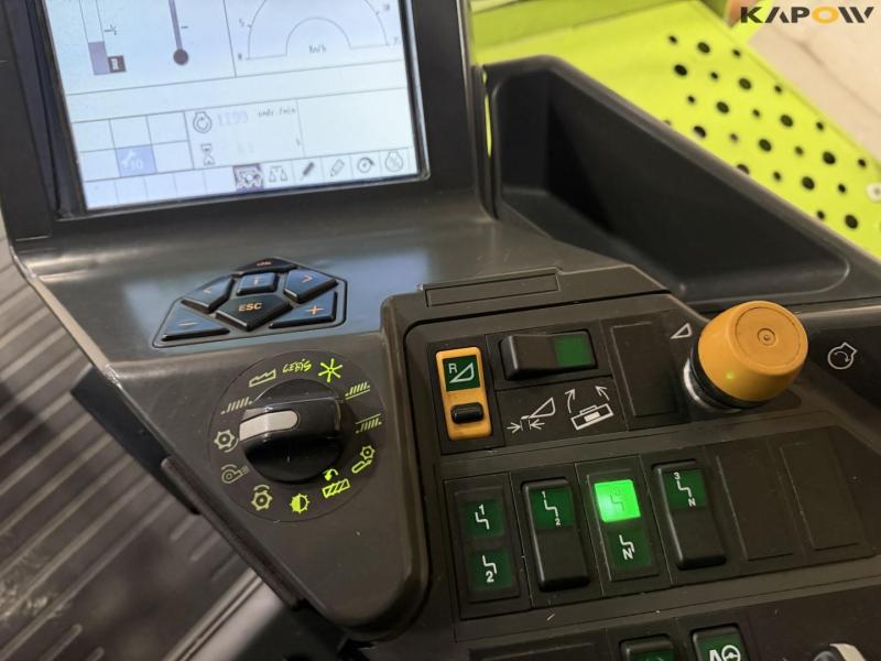Claas Lexion 560 + 25 fod skærebord 40