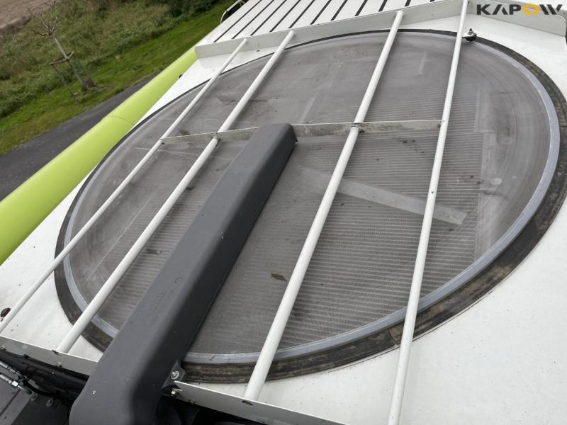 Claas lexion 760 mejetærsker med 31 fods skærebord 40