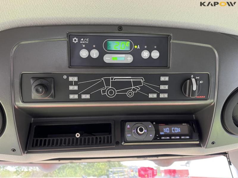 Claas lexion 760 mejetærsker med 31 fods skærebord 51