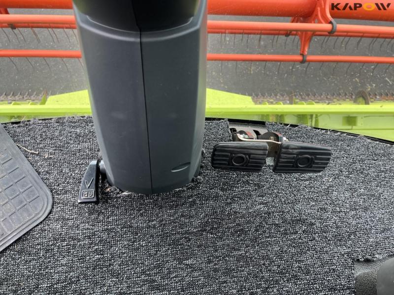 Claas lexion 760 mejetærsker med 31 fods skærebord 52