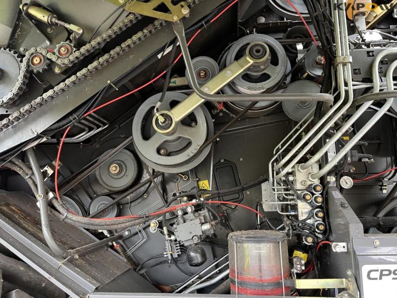 Claas lexion 760 mejetærsker med 31 fods skærebord 40