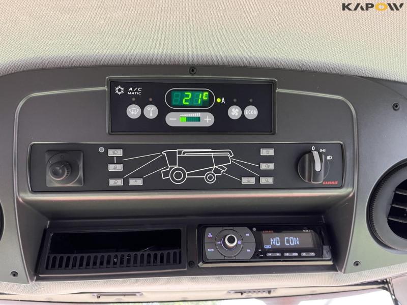 Claas lexion 760 mejetærsker med 31 fods skærebord 60