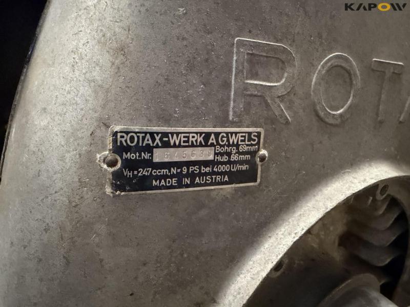 Clio redskabsbærer med kost 19