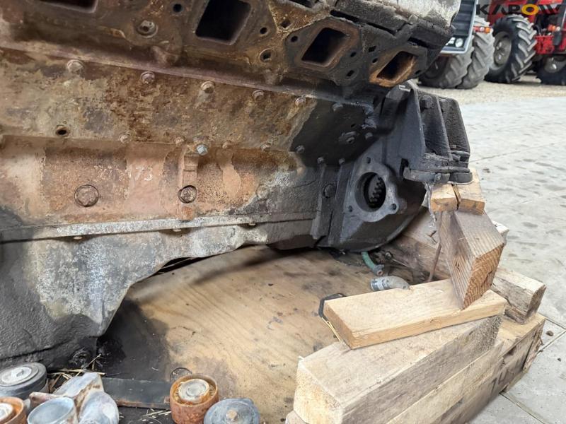 Commins 903 motor 15