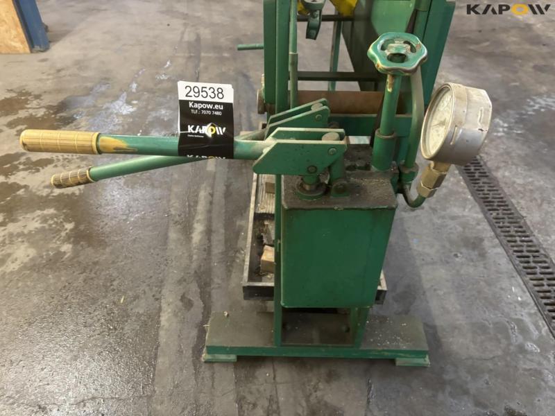 Compac HP60 presser 22