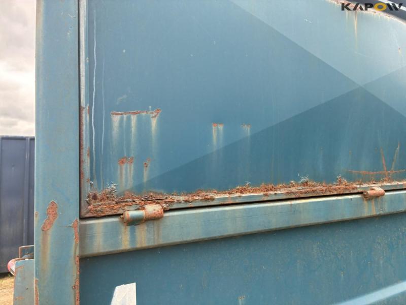 Container med lukket sider der kan åbnes 14