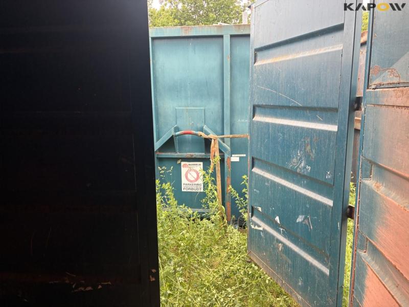 Container med lukket sider der kan åbnes 27