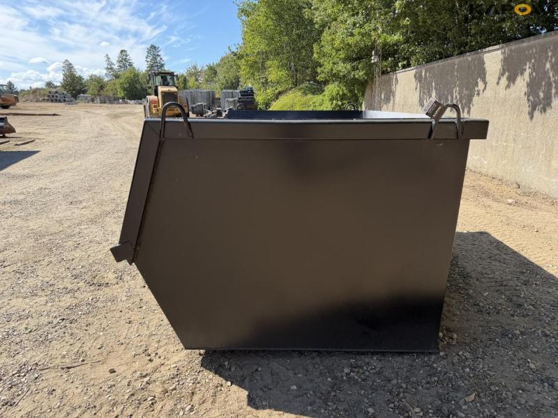 Container med Volvo hitch 8