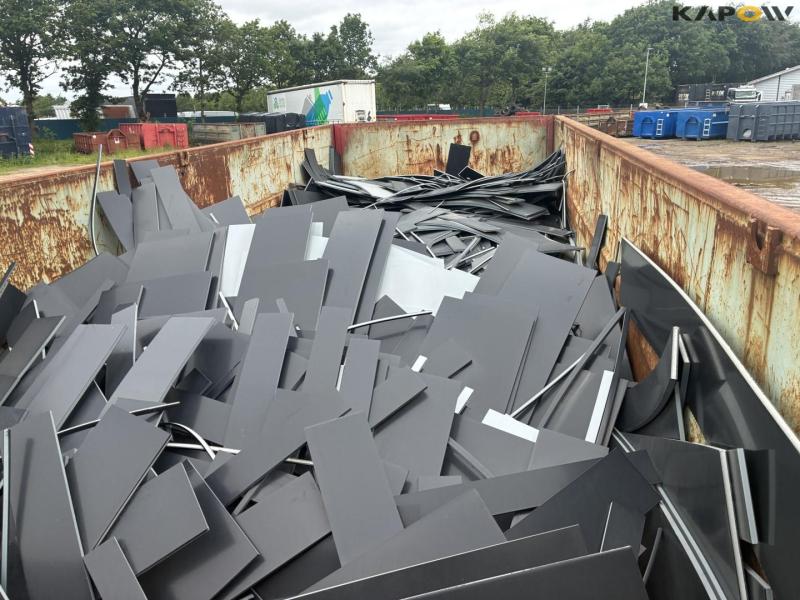 Container til krog og wire 23