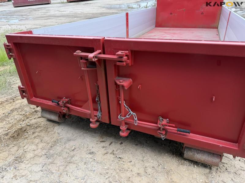 Container 15