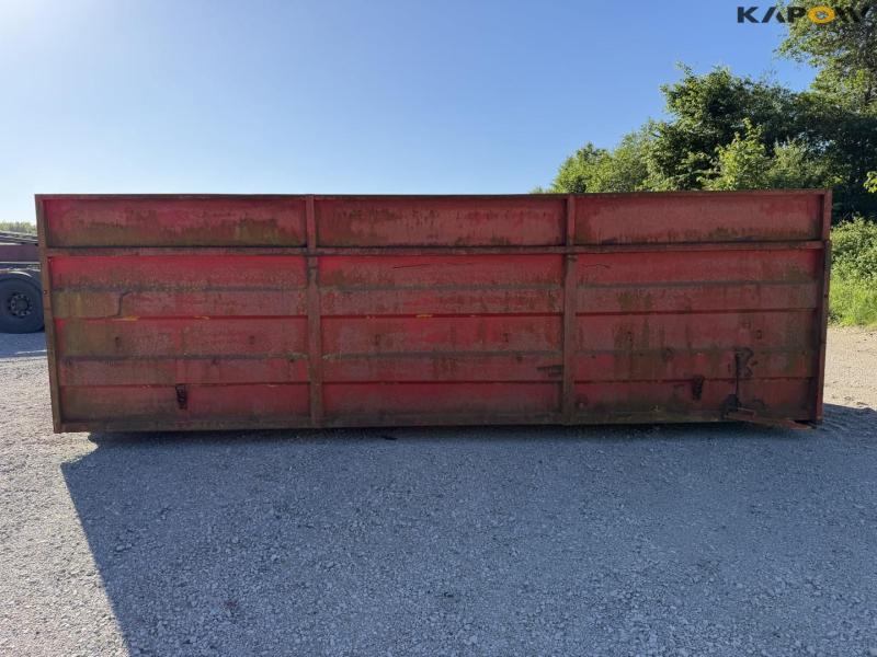 Container 8