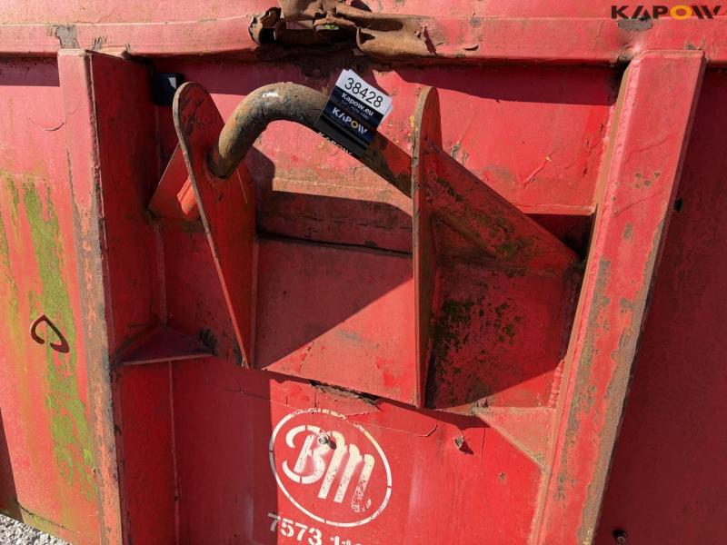 Container 10