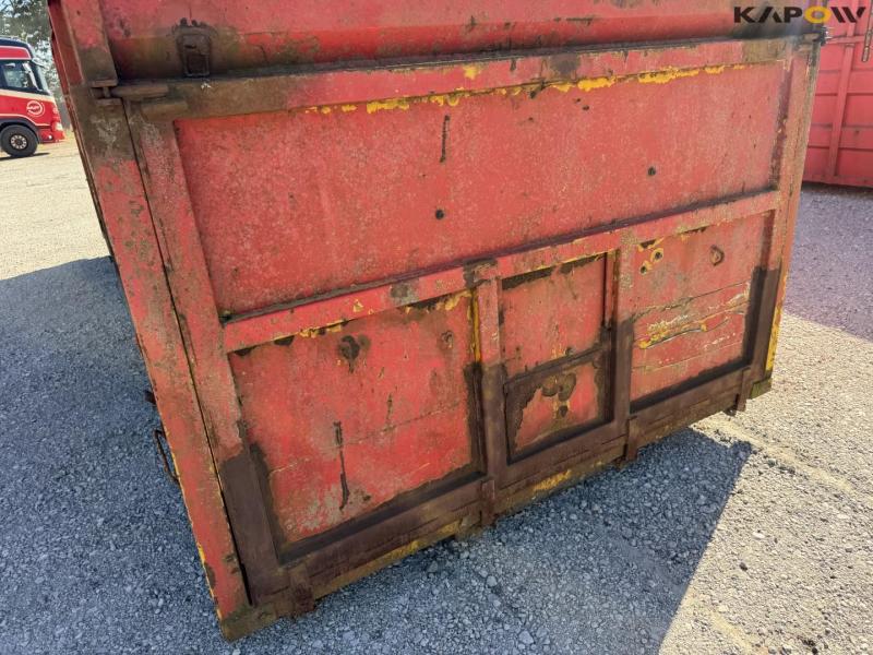 Container 17