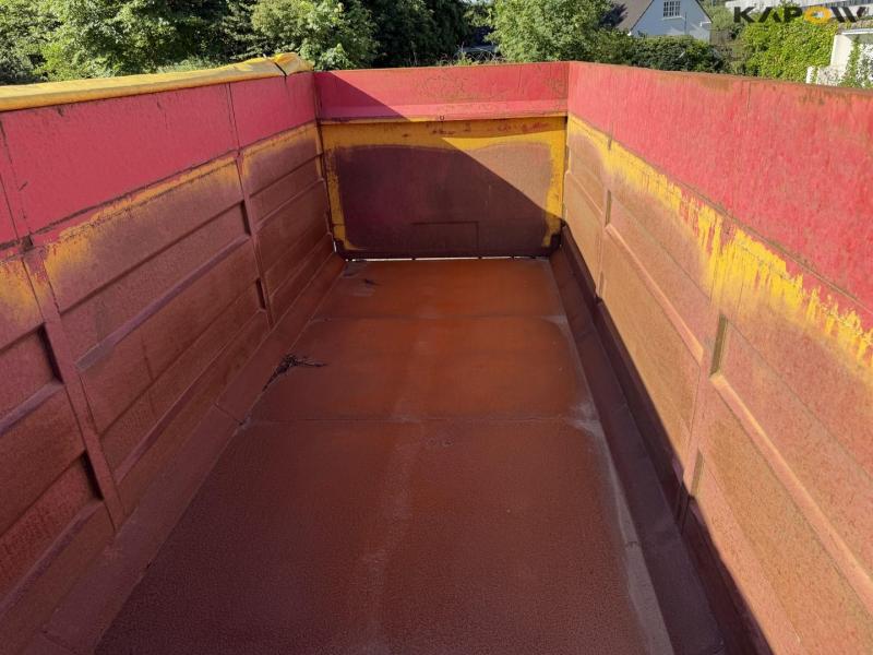 Container 22