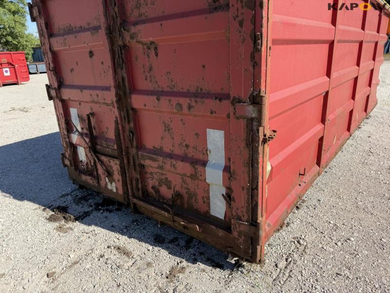 Container 17