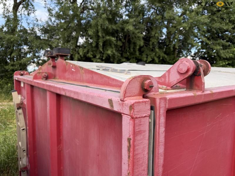 Container 23