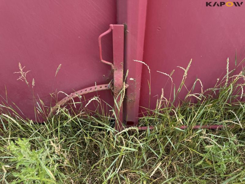 Container 11
