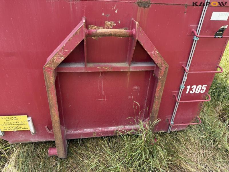 Container 12