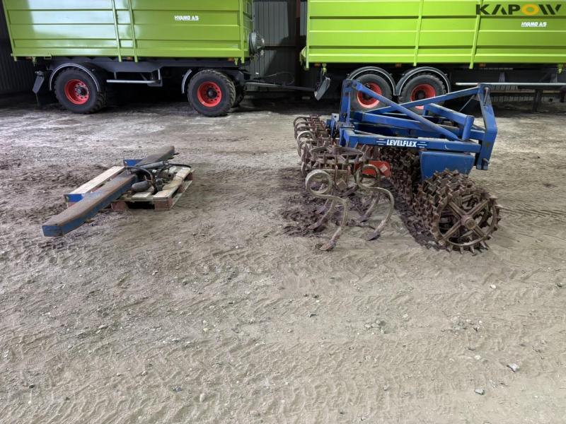 Dal-bo frontophængt levelflex tromle 8