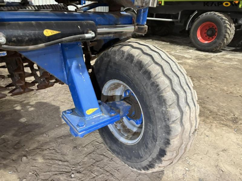 Dal-Bo mini 830 tromle 27