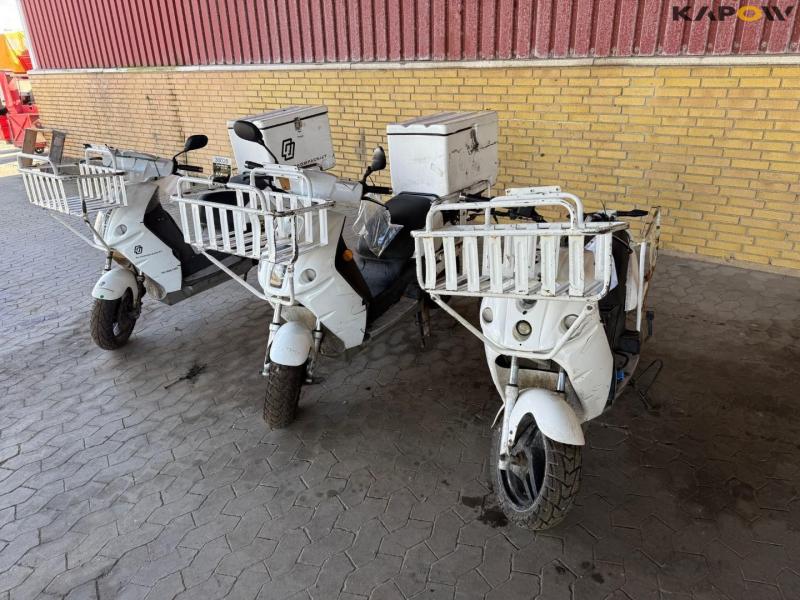 DAO 365 Elektrisk knallert  1