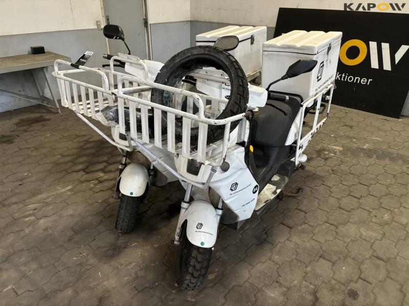 DAO 365 Elektrisk knallert 1