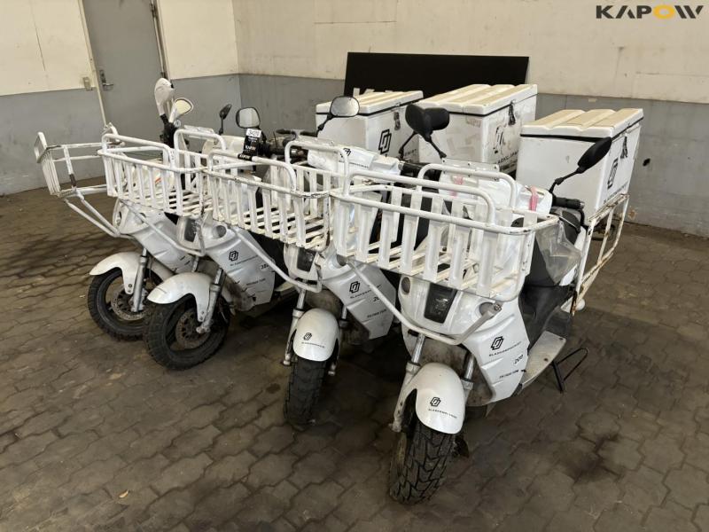 DAO 365 Elektrisk knallert 1