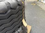 Deli-Tire 355/65-R16 9