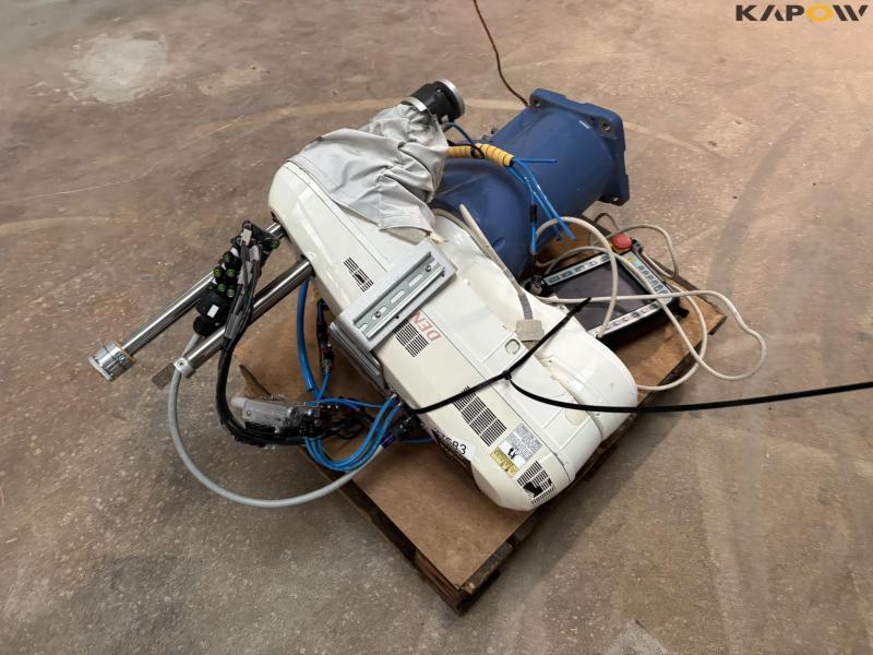 Denso HM-40853-M robotarm 2