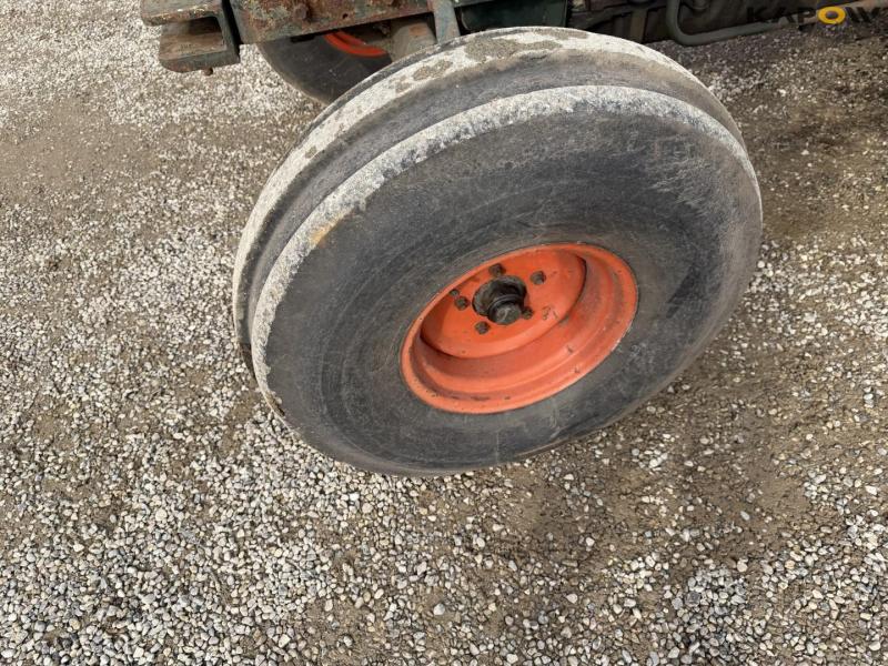 Deutz D8006 traktor 64