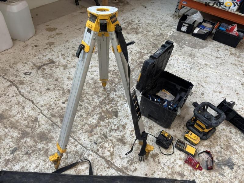 Dewalt DCE074R roterlaser med udstyr 24