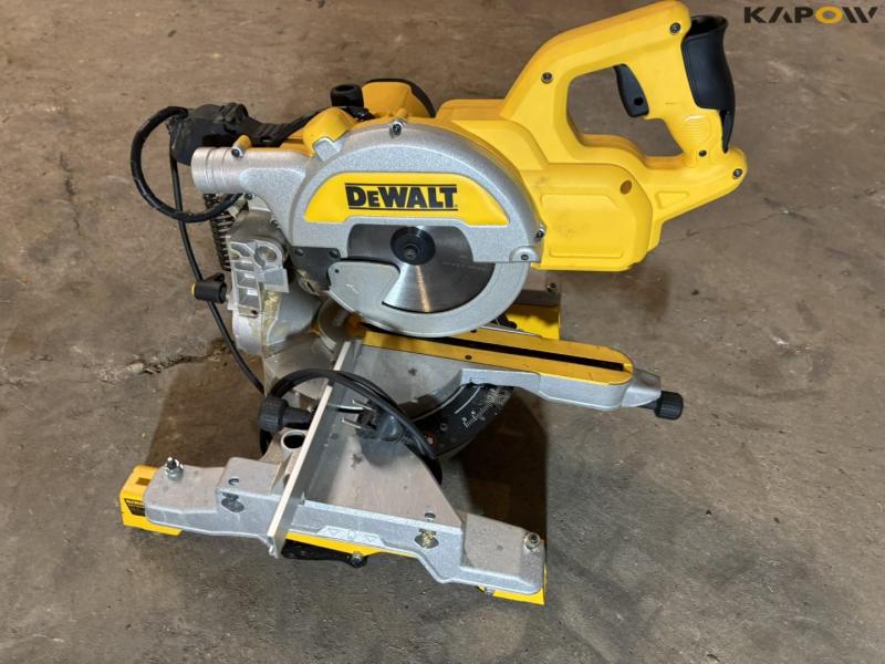 Dewalt DWS777-QS gearingssav med bord 7