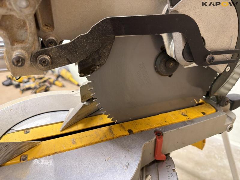 Dewalt kap/-geringssav 14