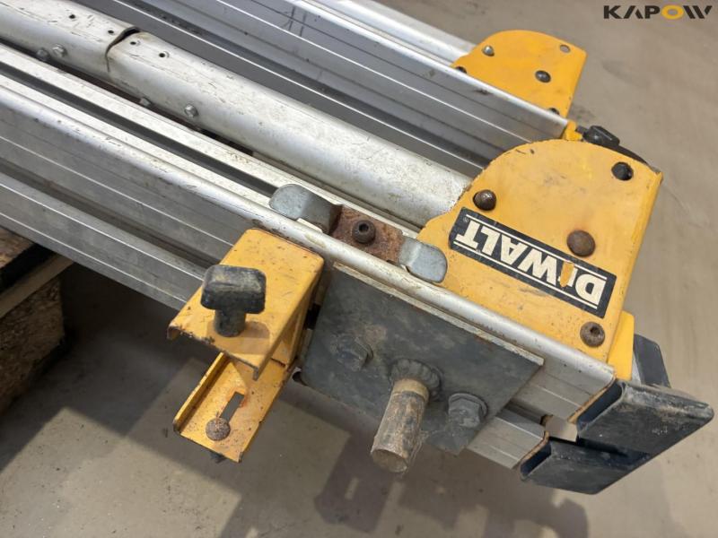 Dewalt Kap/-Geringssav 30