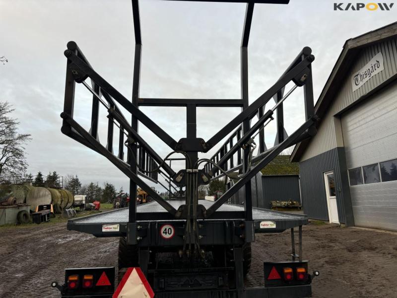Dinapolis halmvogn med hydraulisk klapbar sider 17
