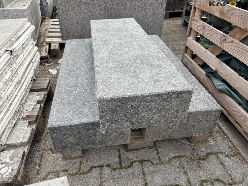 Diverse belægningssten 75