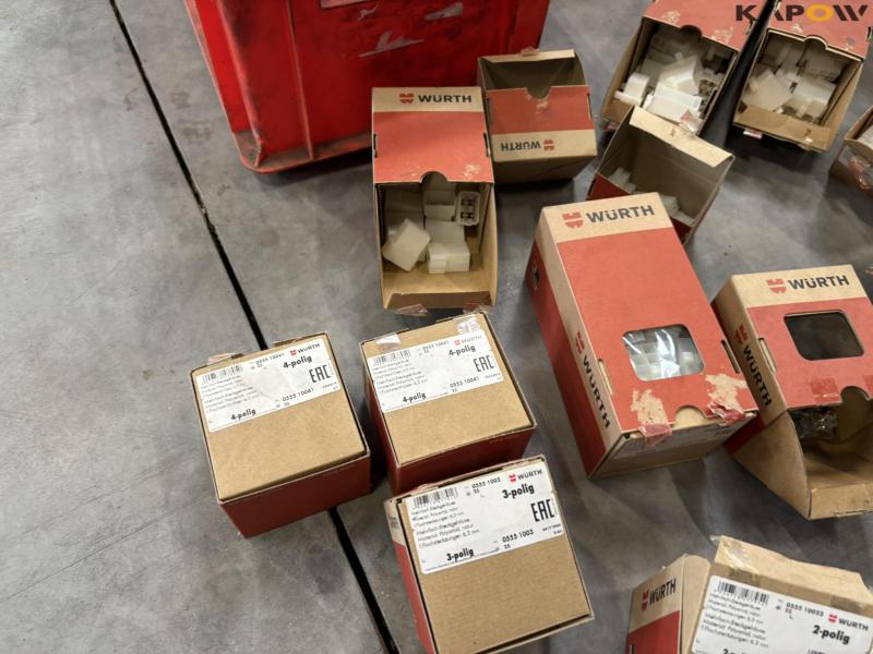 Diverse bolte, skruer og møtrikker 36