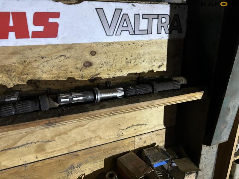 Diverse dele på væg 22