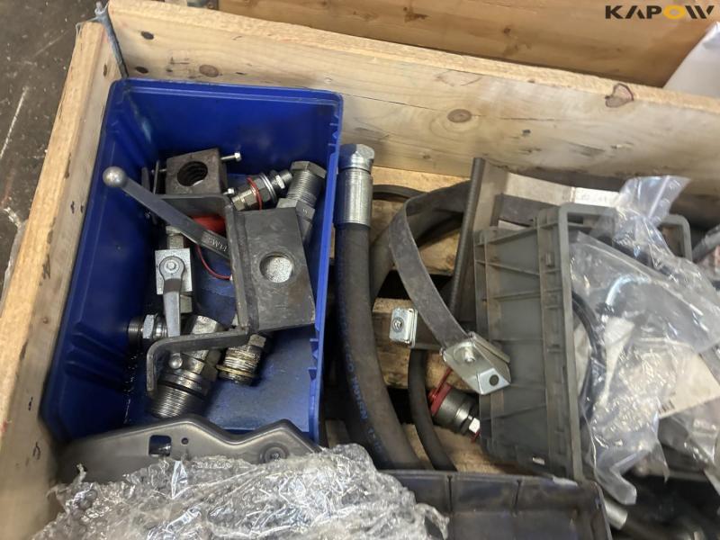 Diverse hydraulik udstyr / Tank 12