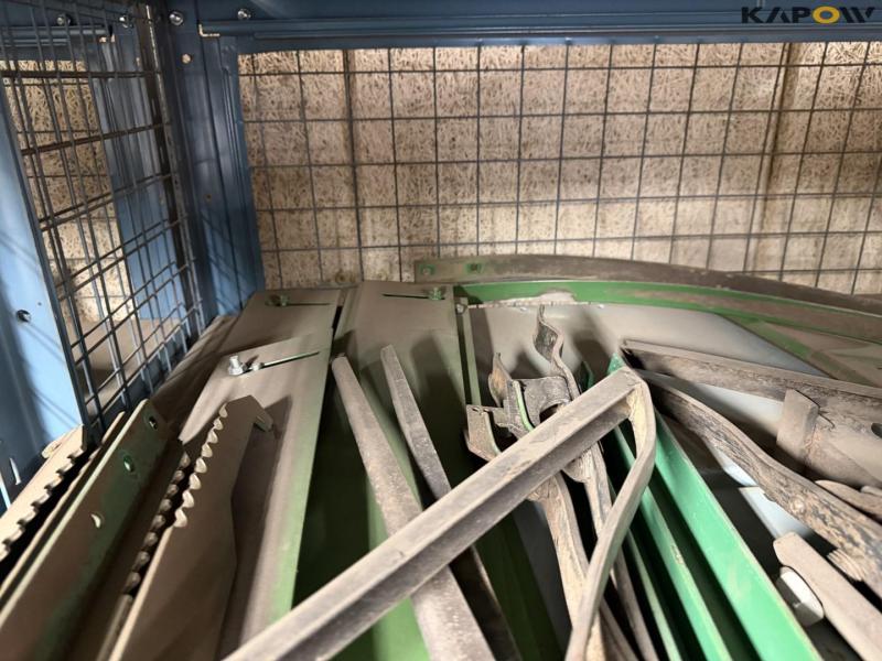 Diverse John Deere/Claas mejetærsker reservedele 8