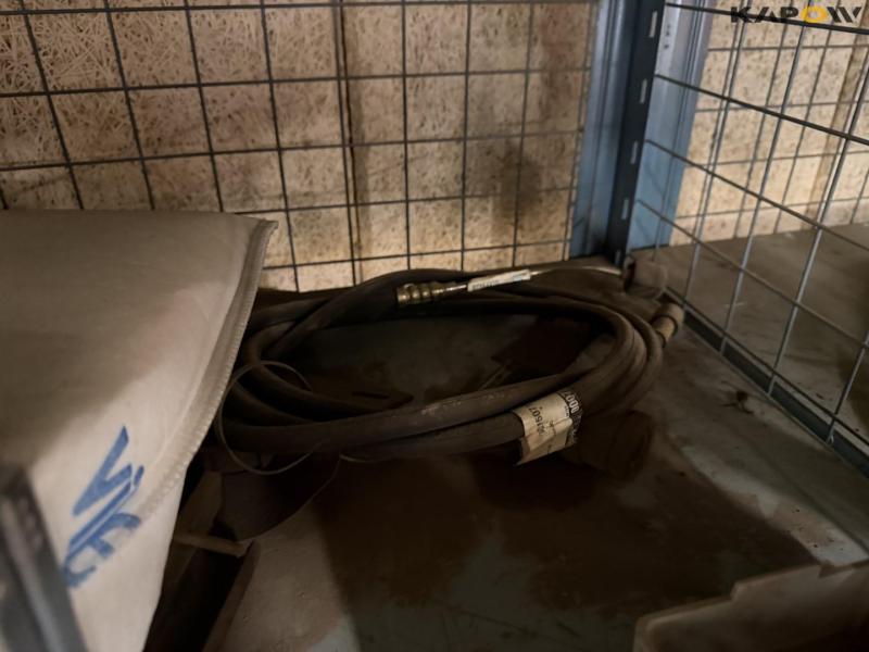 Diverse John Deere/Claas mejetærsker reservedele 32