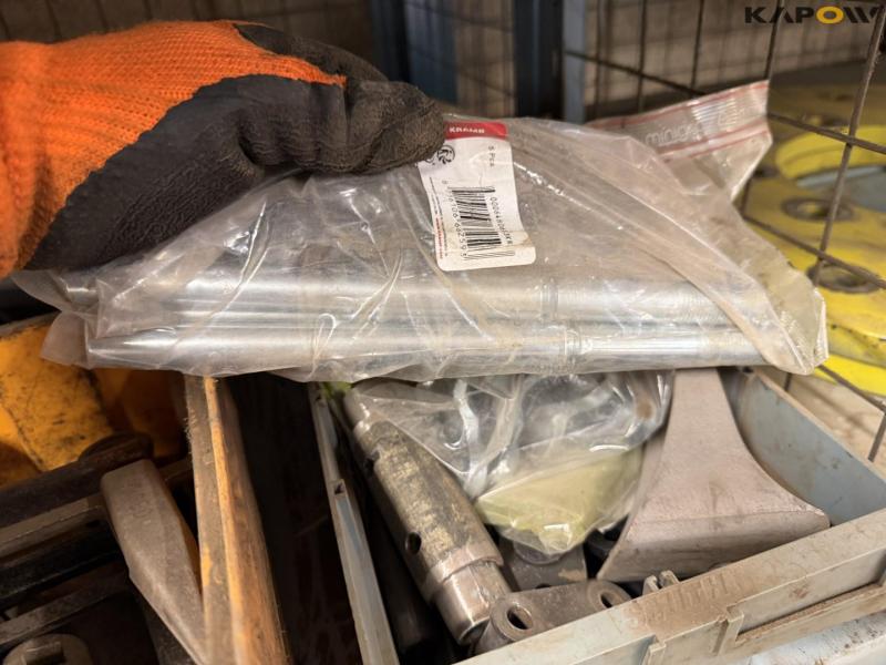 Diverse John Deere/Claas mejetærsker reservedele 38