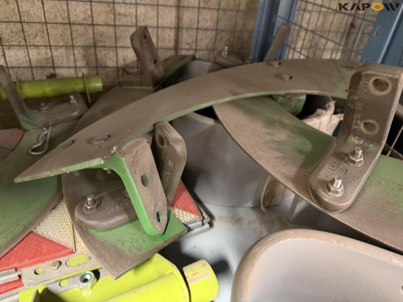 Diverse John Deere/Claas mejetærsker reservedele 47