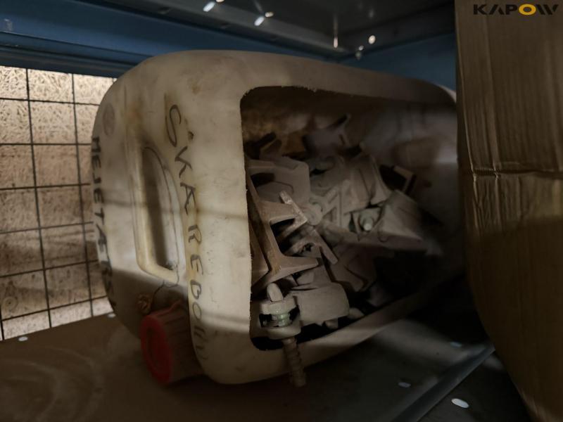 Diverse John Deere/Claas mejetærsker reservedele 53