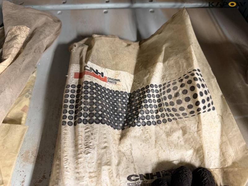 Diverse MF/New Holland presser reservedele 4