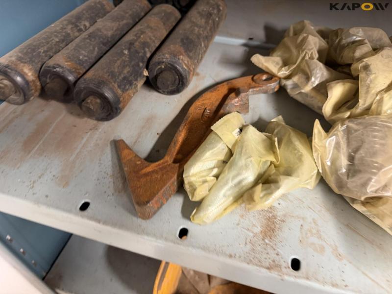 Diverse MF/New Holland presser reservedele 8