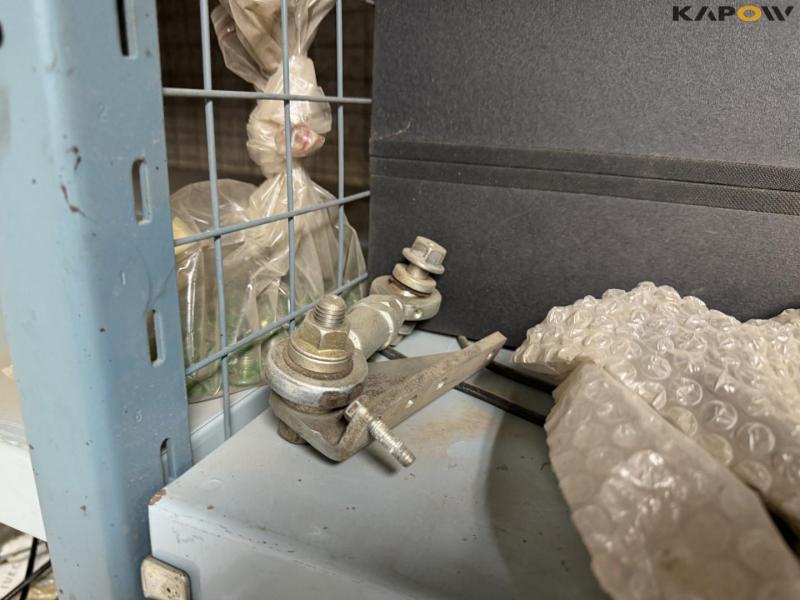 Diverse MF/New Holland presser reservedele 25