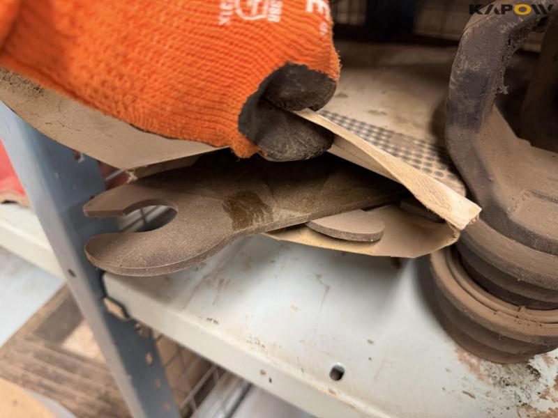 Diverse MF/New Holland presser reservedele 46